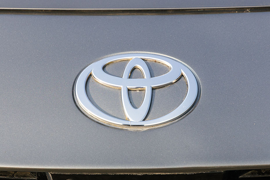Camry Gallery Image