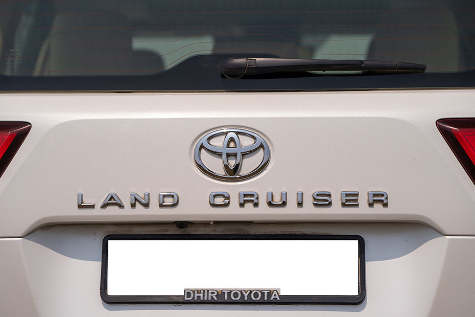 Land Cruiser 300 Gallery Image