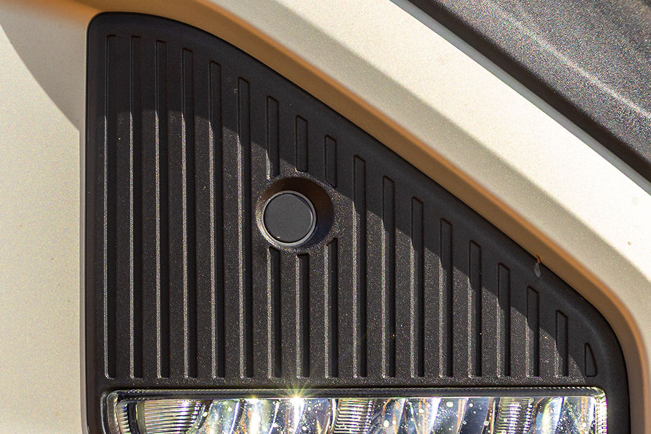 Syros EV Gallery Image