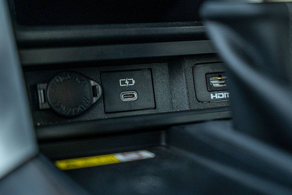 Land Cruiser 300 Gallery Image