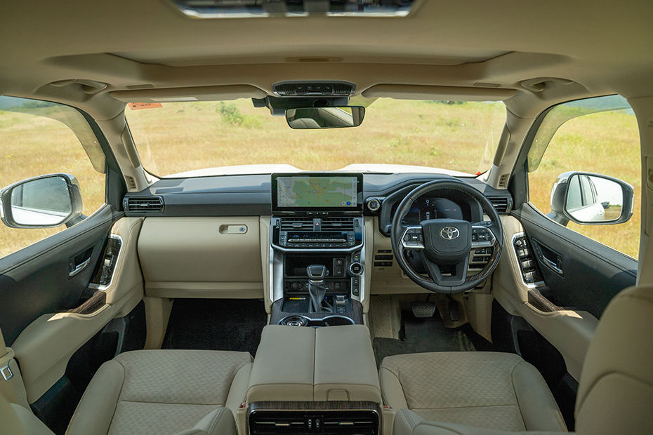 Land Cruiser 300 Gallery Image