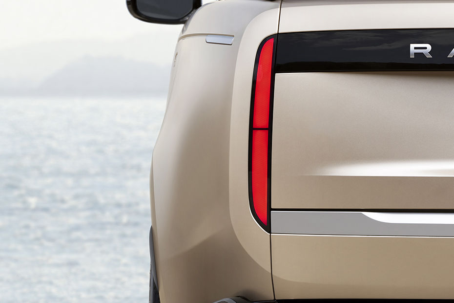 Range Rover Gallery Image
