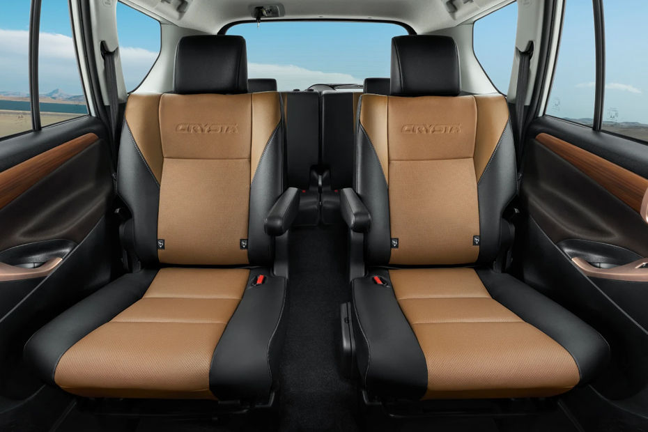 Innova Crysta Gallery Image