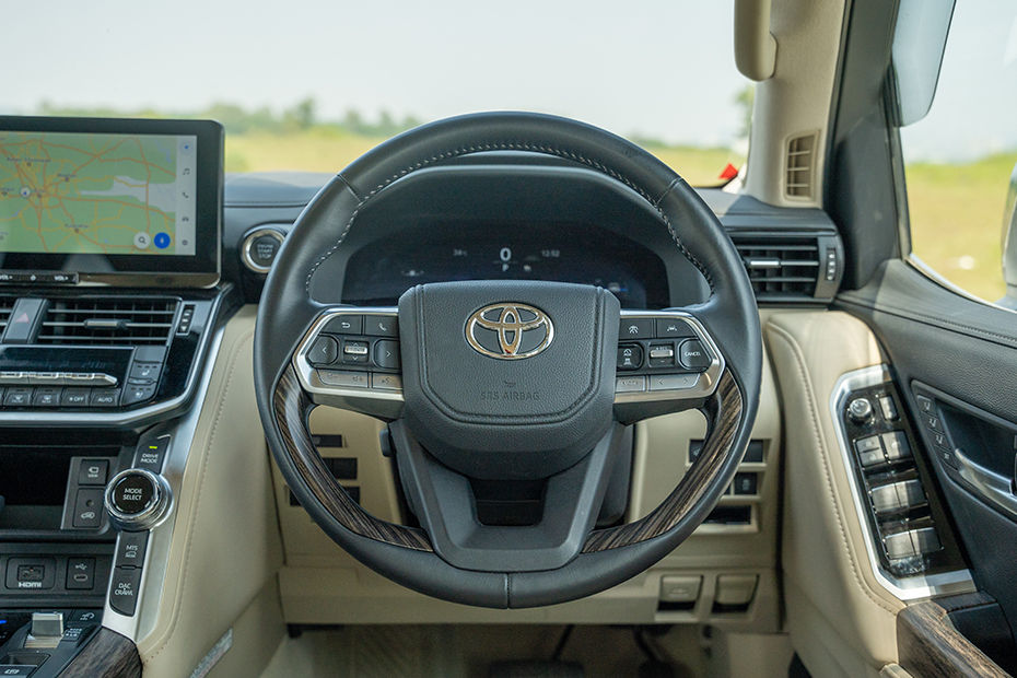 Land Cruiser 300 Gallery Image