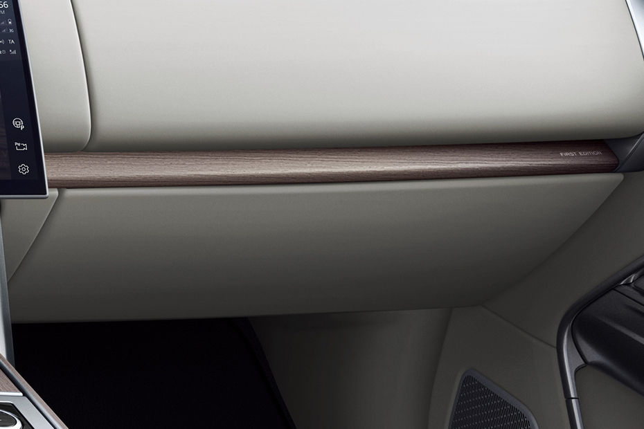 Range Rover Gallery Image