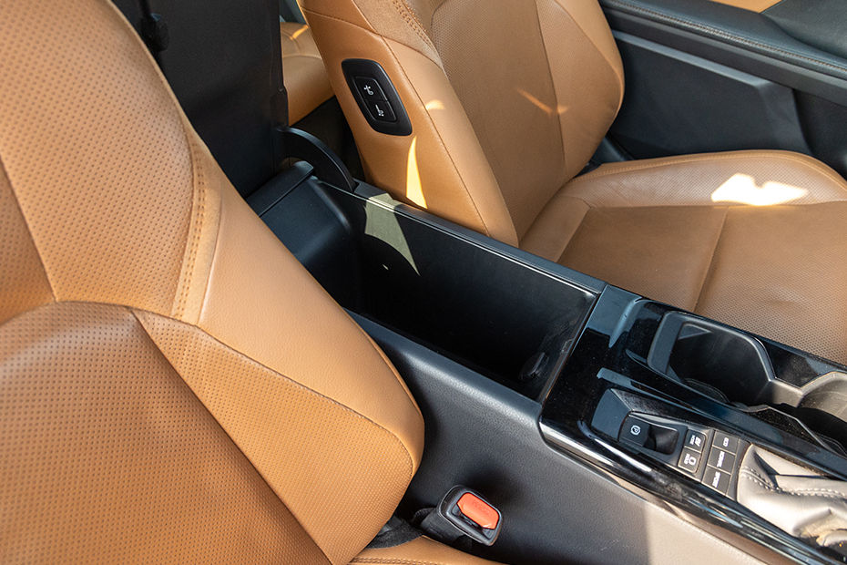 Camry Gallery Image